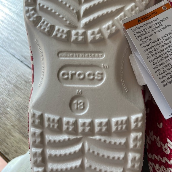 NWT classic holiday sweater clogs crocs - Picture 3 of 3